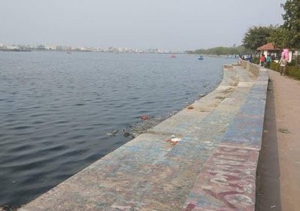 Bhalswa Horseshoe Lake